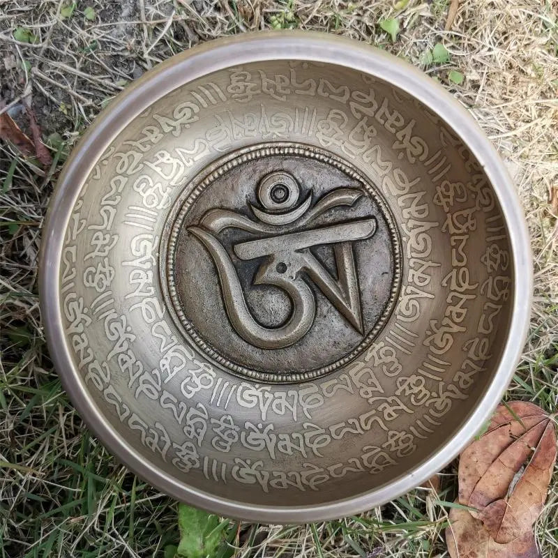 Gandhanra Classical Tibetan Singing Bowl with OM Mantra Symbol,Handmade in Nepal Gandhanra-ART