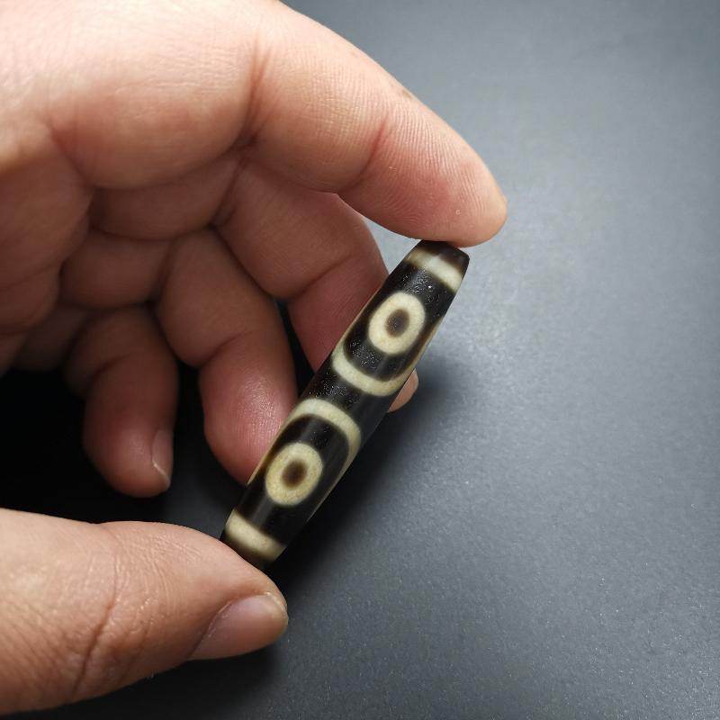 3 Eyes Dzi Bead - Gandhanra-ART