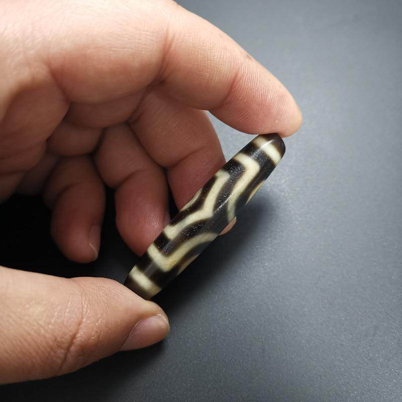 3 Eyes Dzi Bead - Gandhanra-ART