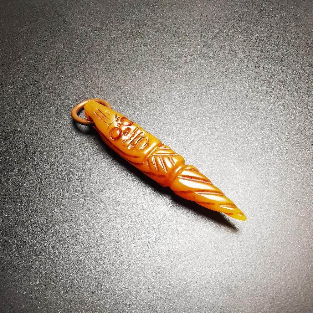 Gandhanra Tibetan Bone Carved Amulet Kila(Dorje Phurba), Skull Smasana Pattern,Hand-Carved Counter Pendant for Mala,Prayer Beads