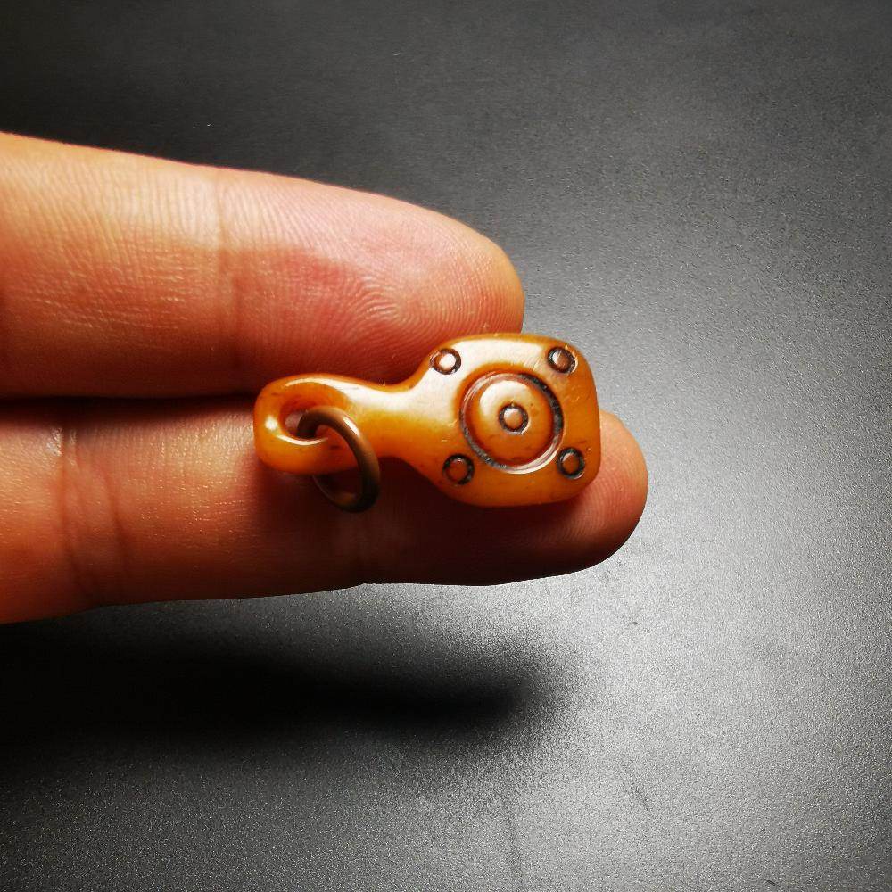 Yak Bone Amulet, Bell Shape Bead Counter Click Pendant - Gandhanra-ART