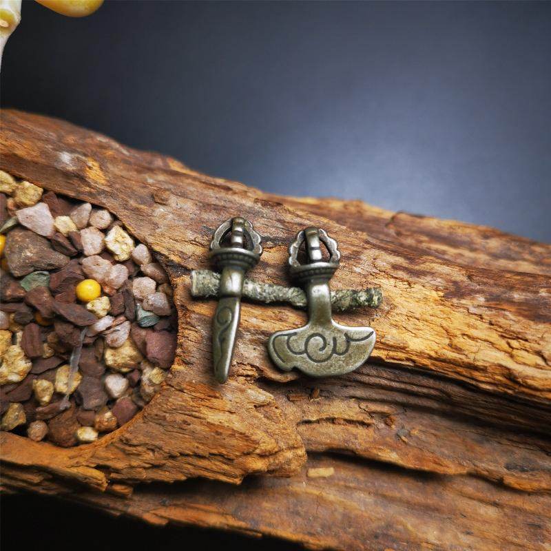 Amulet,Mini Phurba and Kartika(knife of the dakinis) - Gandhanra-ART