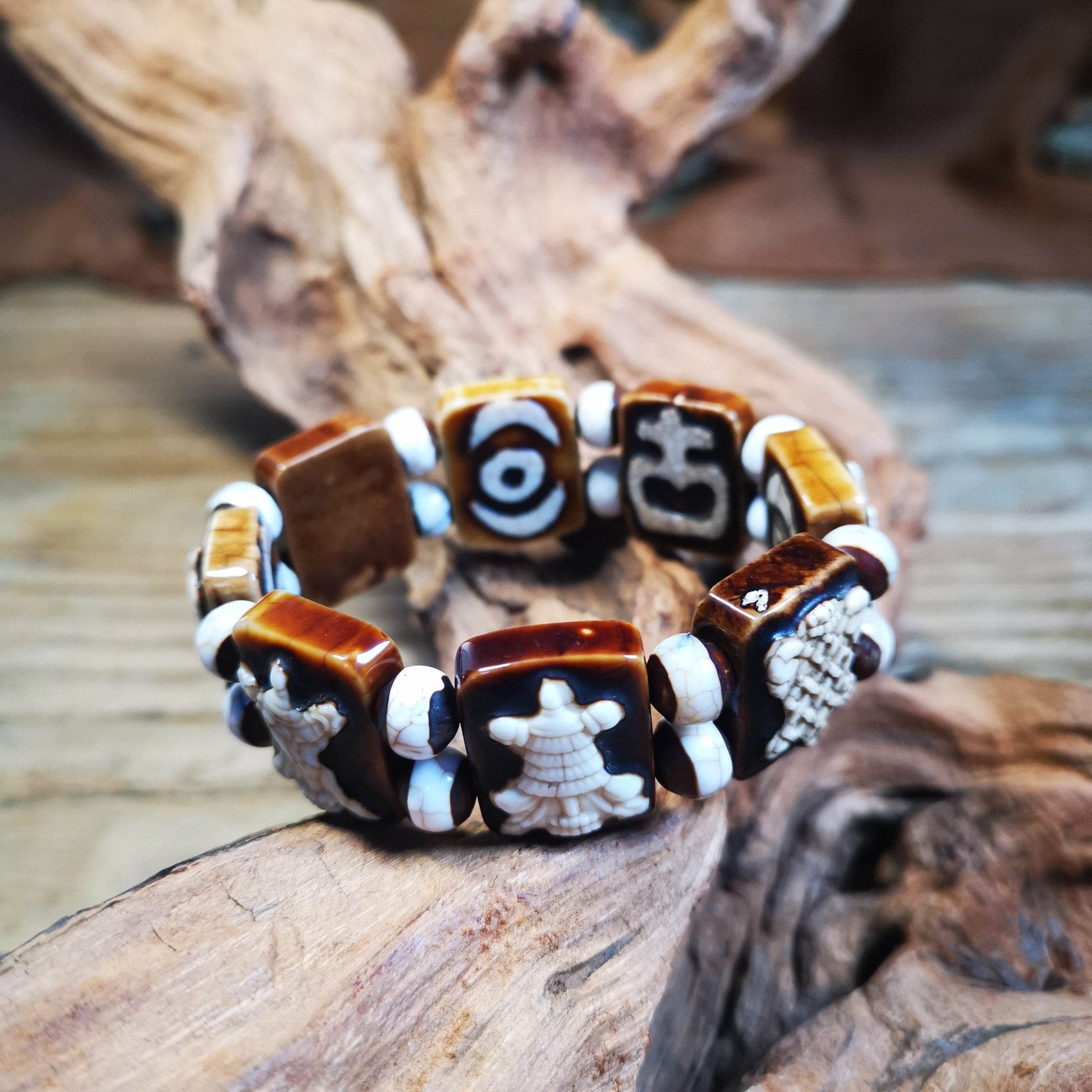 Ashtamangala Dzi Bracelet - Gandhanra-ART