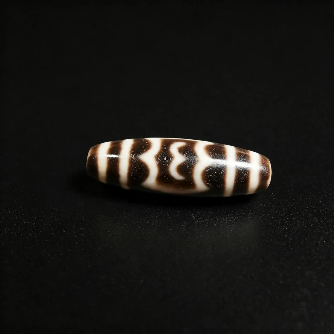 Garuda Dzi Bead Meaning: Benefits, Symbolism & How to Use