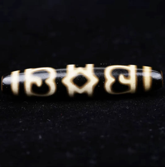 Guru Rinpoche Hat Dzi Bead Meaning: Benefits, Symbolism & How to Use