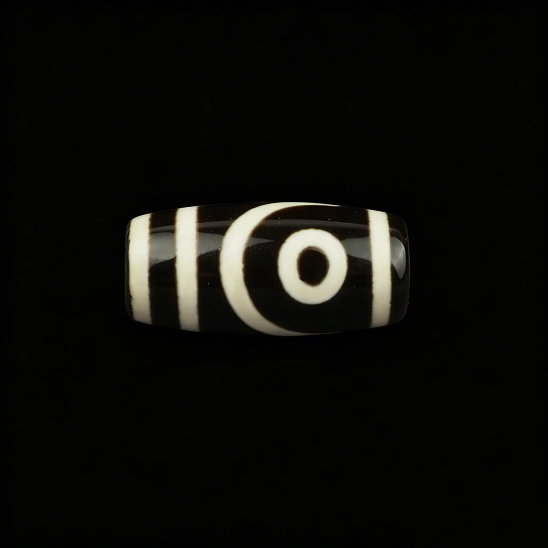Ruyi 2 eyes Dzi Bead Meaning: Benefits, Symbolism & How to Use