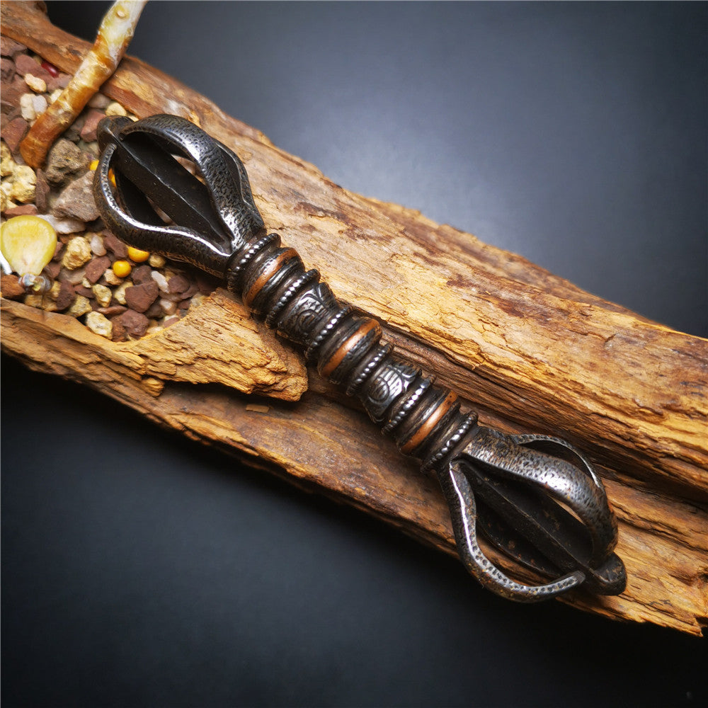 These beautiful vajra were handmade by Tibetan craftsmen from Tibet in 1990's,from Hepo Town, Baiyu County, the birthplace of the famous Tibetan handicrafts. It is five-pronged vajra,made of cold iron,inlaid copper wire,black color.