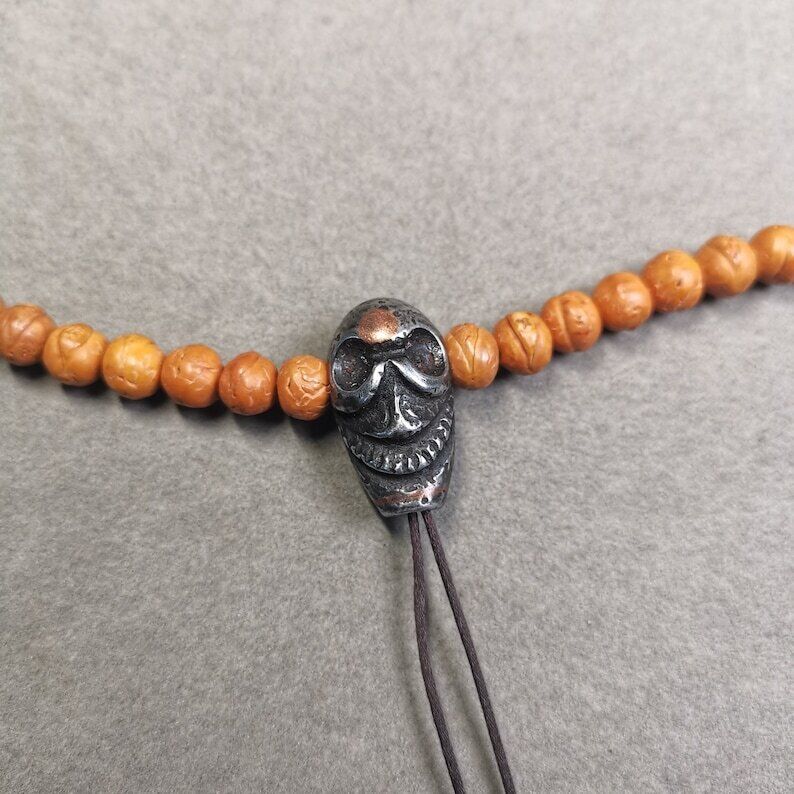 Gandhanra Tibetan Mala Guru Bead, Skull Shape T-drilled 3-Hole Bead for Prayer Bead,1.0"