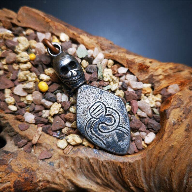 Gandhanra Vintage Skull Sitavana Phurba Amulet,Kila,Kilaka Pendant - Tibetan Buddhist amulet, front view