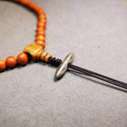 Amulet,Vajra Pendant for Mala,Bag Hanging,0.98" - Tibetan Buddhist mala beads, close-up detail