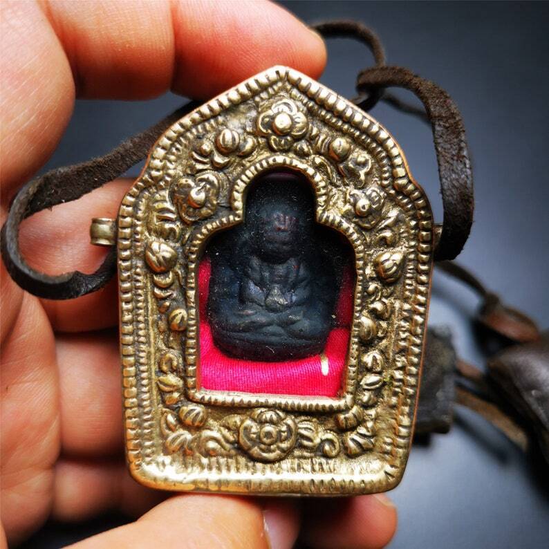 Gau Ghau Shrine of Amitayus, Amitabha,Amulet 2.36" - Tibetan Buddhist amulet, view 6