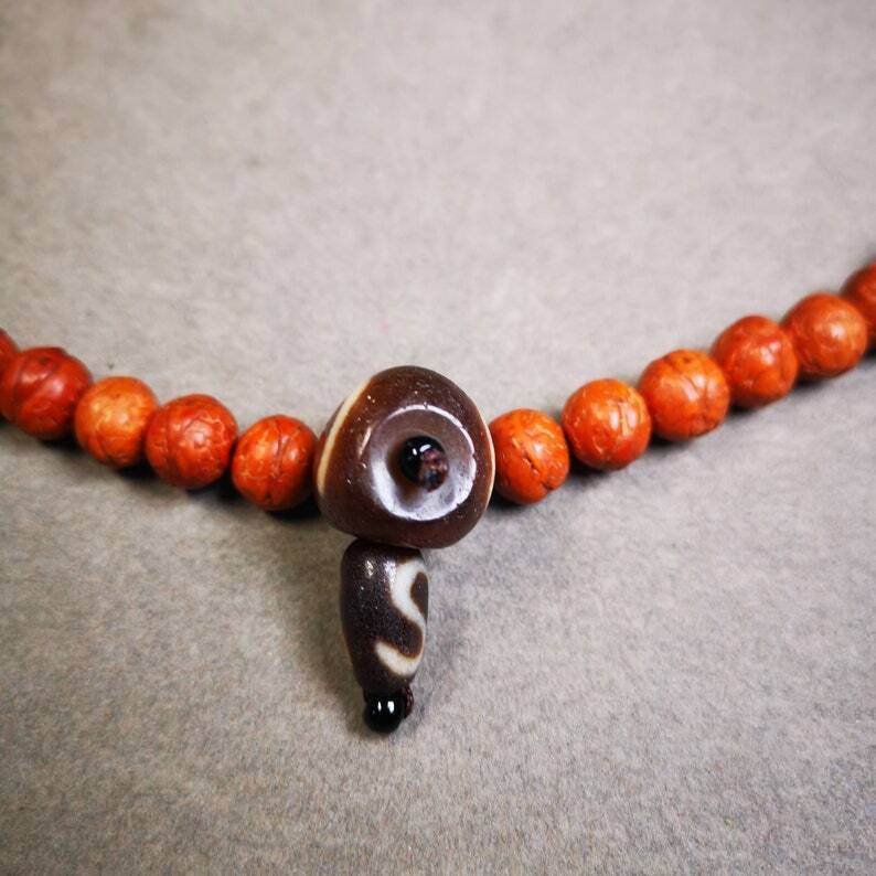 Dzi Guru Bead,T-drilled 3-Hole Mala Bead - Tibetan Buddhist mala beads, close-up detail