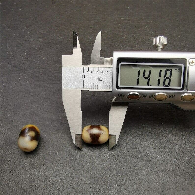 3 Eyes Dzi Spacer Marker Beads 0.4" - Tibetan dzi bead, size reference