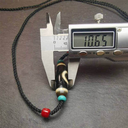 Tibetan Sky & Earth Dzi Bead Necklace,30 Years Old - Tibetan Buddhist bead necklace, size reference