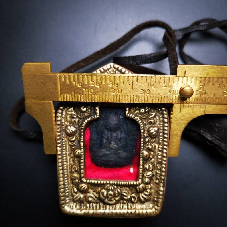 Gau Ghau Shrine of Amitayus, Amitabha,Amulet 2.36"×1.77"