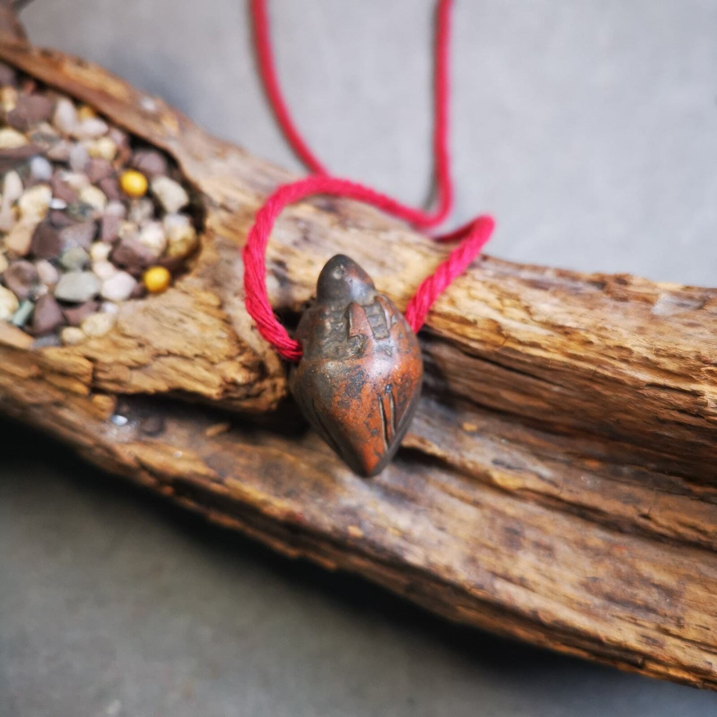 Old Tibetan Niang La Tsa Tsa Statue Amulet, Small Stupa,Pagoda Pendant