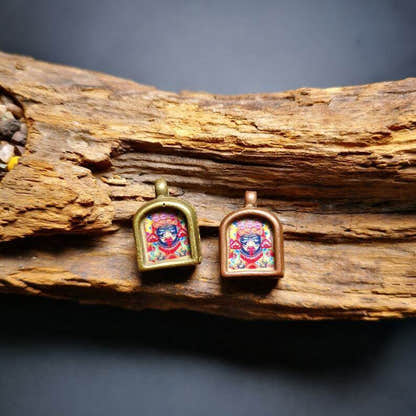 Gau Ghau Shrine,Drashi Lhamo,Zashi Lhamo,Altar Amulet Pendant - Tibetan Buddhist amulet, front view