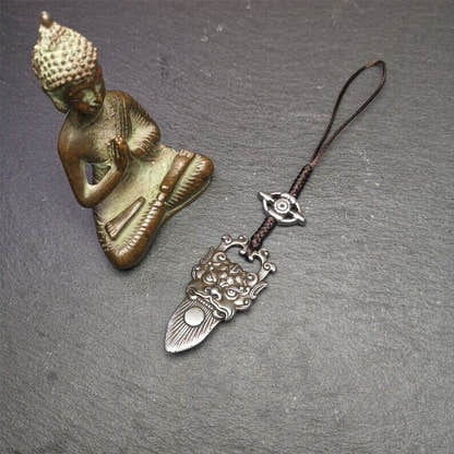 Amulet,Kirtimukha Pendant,Bhoma,Banaspati,1.97" - Tibetan Buddhist amulet, detailed view
