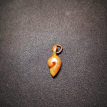 Yak Bone Carved Conch Prayer Bead Pendant,Bead Counter Clip Amulet for Mala - Tibetan Buddhist mala beads, view 5