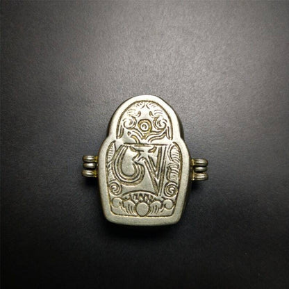 Gau Ghau Shrine,Shri Devi,Drashi Lhamo,Zashi Lhamo,Buddhist Altar Amulet Pendant