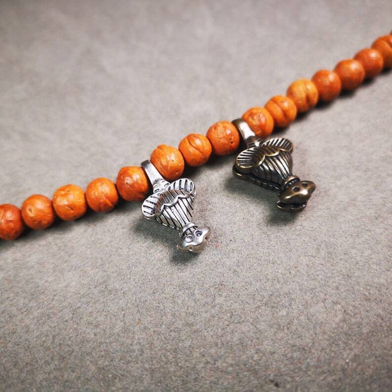 Mala Counter Clip,Bum Counter Clip 0.87" - Tibetan Buddhist mala beads, close-up detail