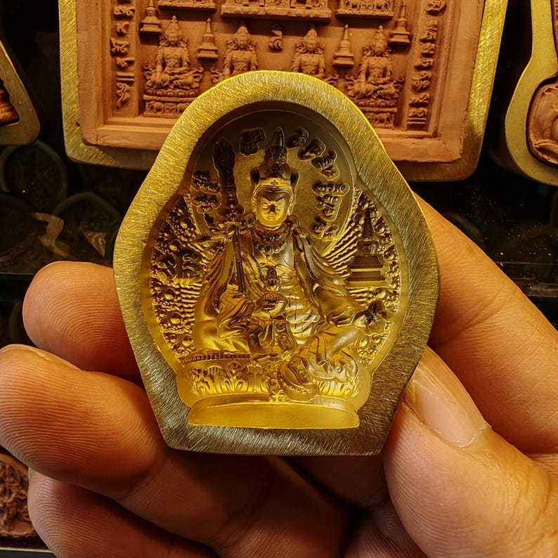 Guru Rinpoche Tronyer Chen Tsa Tsa Mold - Tibetan tsa tsa mold, detailed view