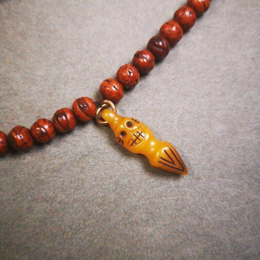 Yak Bone Amulet Vajra Kila Dorje Phurba for Mala,Prayer Beads - Tibetan Buddhist mala beads, front view