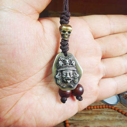 Drashi Lhamo,Zashi Lhamo Pendant - Tibetan Buddhist art, size reference