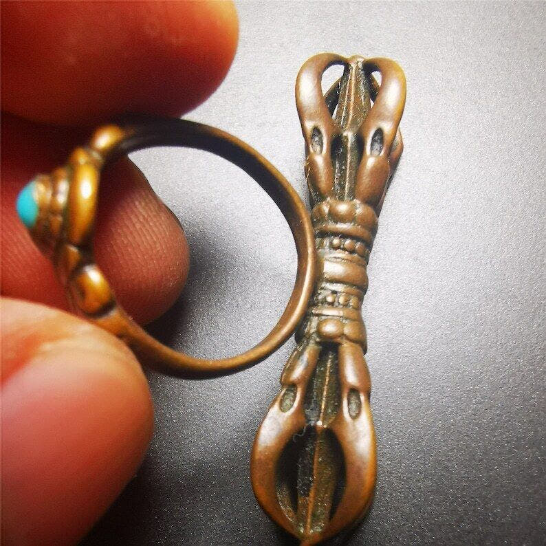 Vajra Ring,Buddhist Protection Jewelry 0.75" - Tibetan Buddhist vajra, size reference