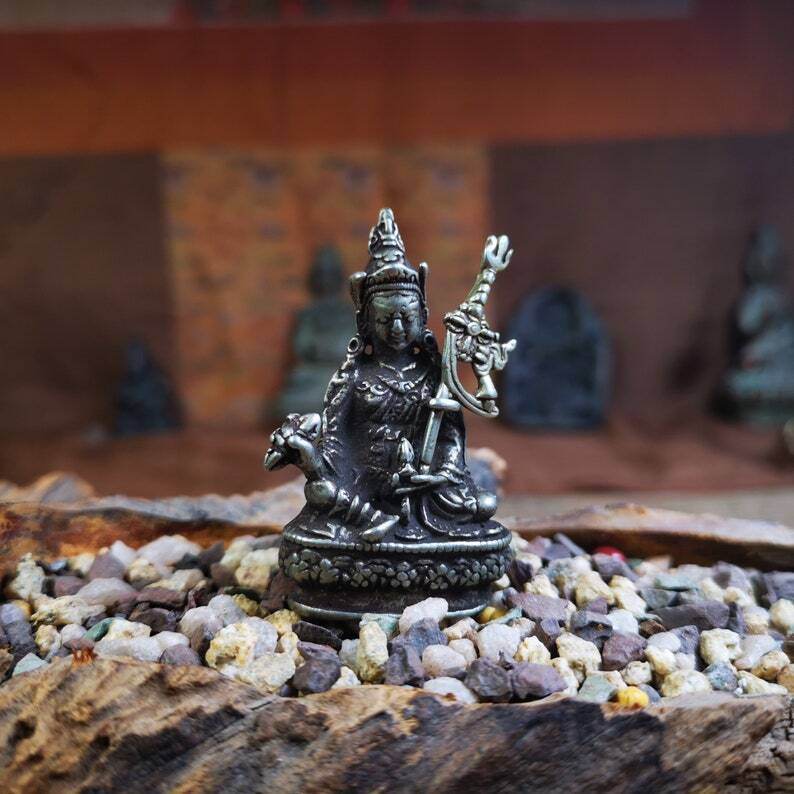 Gandhanra Antique Tibetan Buddha Statue,Padmasambhava,Guru Rinpoche - Tibetan Buddhist statue, front view
