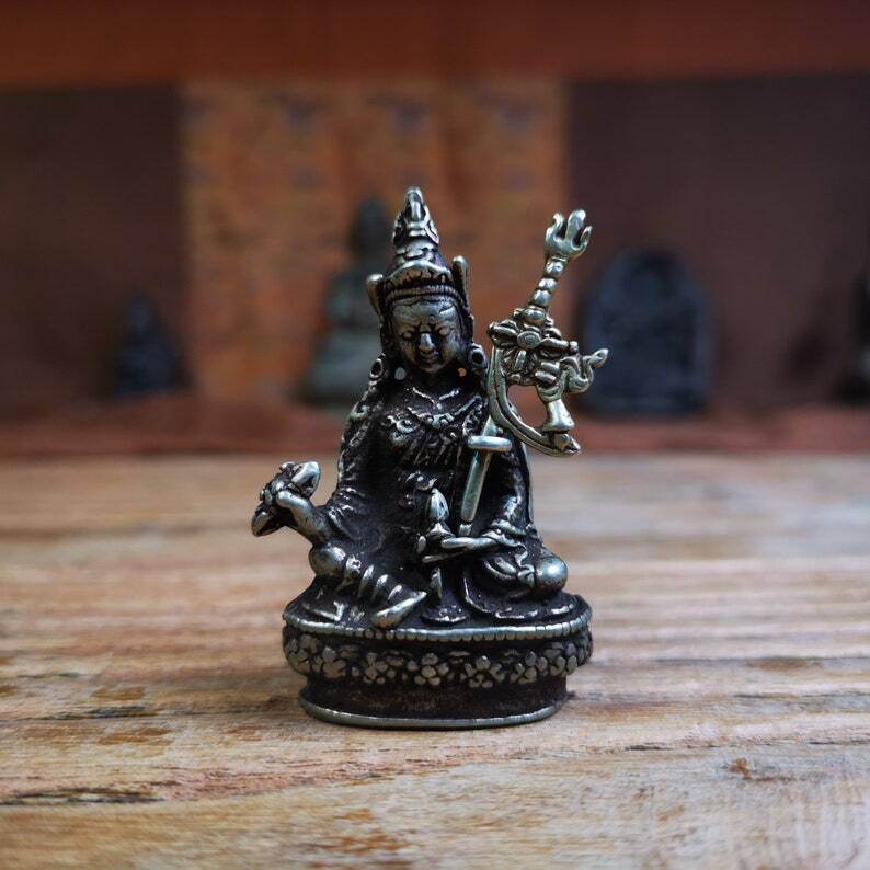 Gandhanra Antique Tibetan Buddha Statue,Padmasambhava,Guru Rinpoche - Tibetan Buddhist statue, view 6