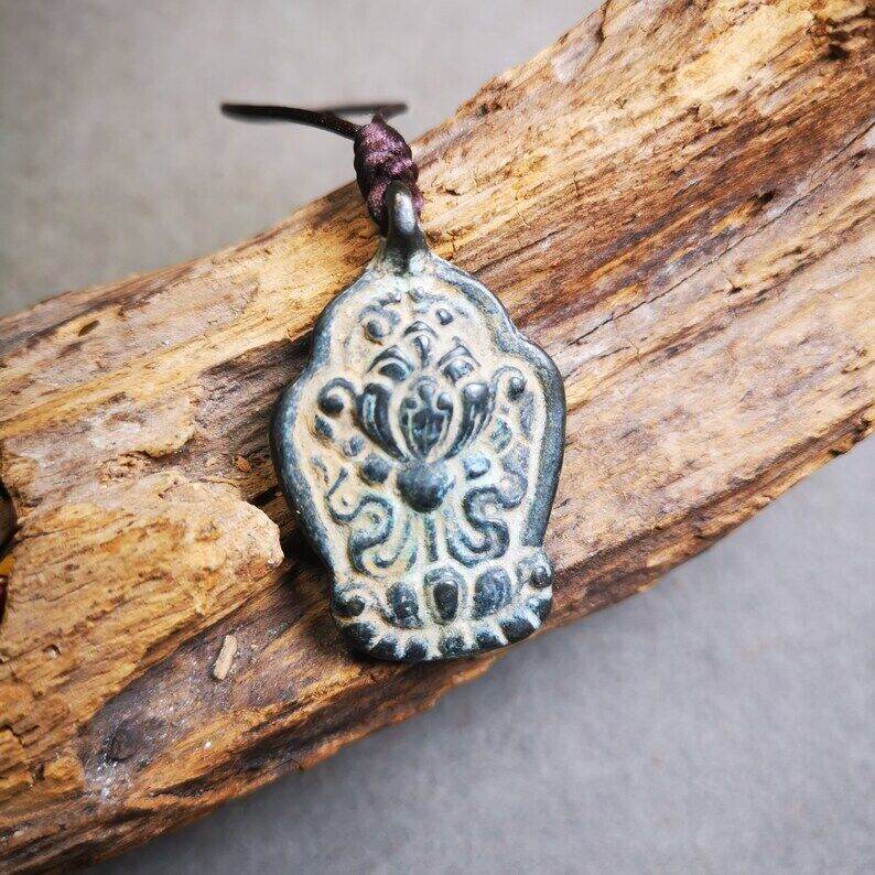 Buddhist Amulet,Lotus Pendant Badge - Tibetan Buddhist amulet, front view