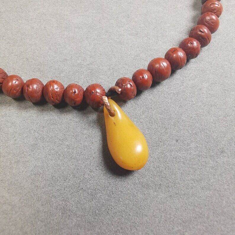 Yak Bone Bead Counter Pendant,Mani Jewel Amulet for Mala - Tibetan Buddhist mala beads, detailed view