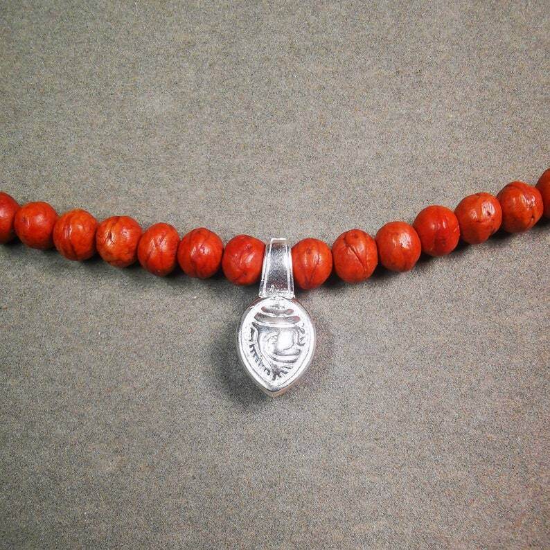 Mala Counter Clip,Shankha Conch Shape Bum Counter Clip for Prayer Beads - Tibetan Buddhist mala beads, front view