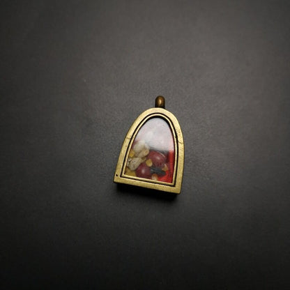 Gau Ghau Shrine, Altar Amulet Pendant