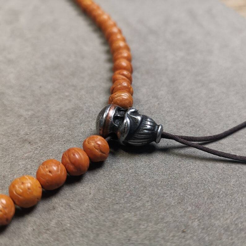 Mala Guru Bead, Skull Shape T-drilled 3-Hole Bead for Prayer Bead,0.87" - Tibetan Buddhist mala beads, close-up detail