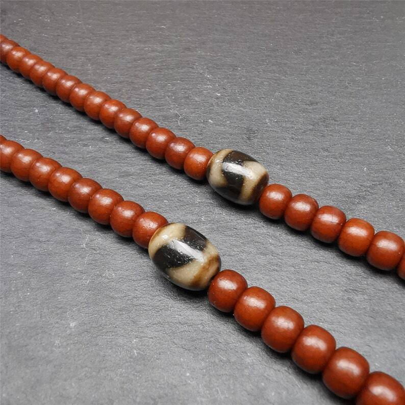 Gandhanra Pair of Tibetan Tiger Tooth Dzi Spacer Marker Beads for Mala,Necklace,0.51"