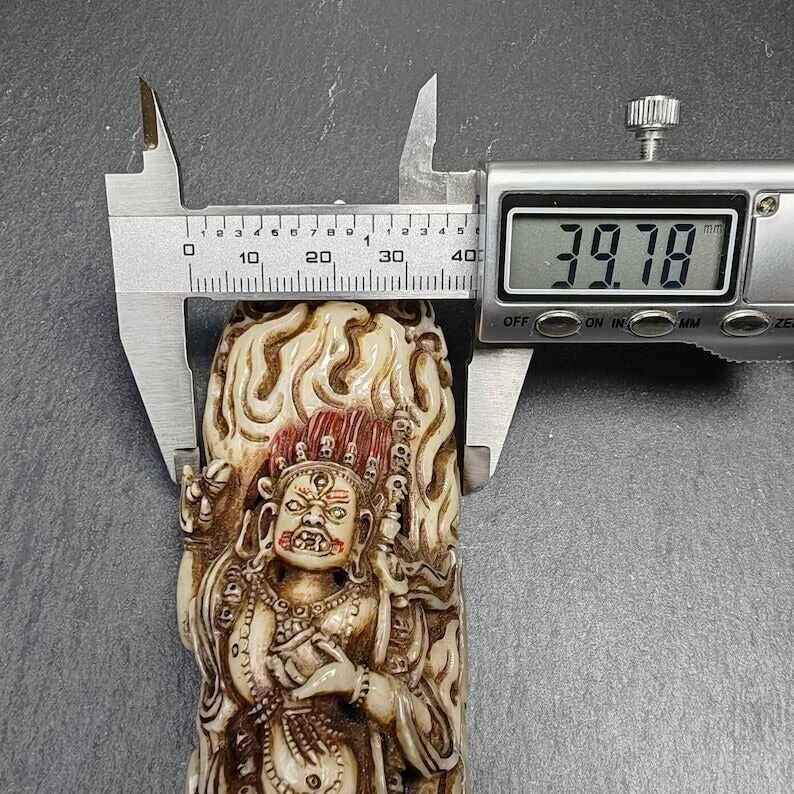 Leg Bone Carved Dudjom Troma Nagmo Statue,Black Wrathful Dakini Kapala Amulet Badge,Gandhanara Old Tibetan Buddhism,20th,180mm × 40mm