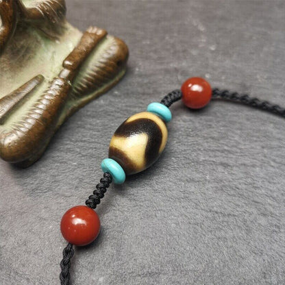 Gandhanra Antique Tibetan Tiger Tooth Dalo Dzi Bead Necklace,40 Years Old