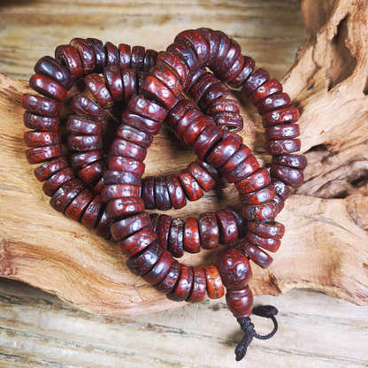108 Bodhi Bead Mala,Old Prayer Beads Necklace - Tibetan Buddhist mala beads, detailed view