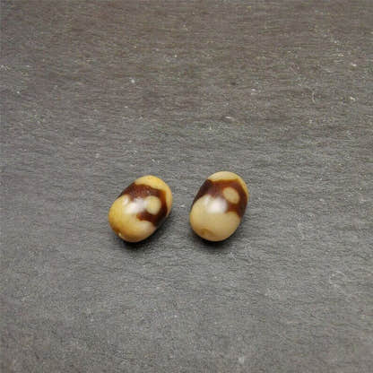 3 Eyes Dzi Spacer Marker Beads 0.4" - Tibetan dzi bead, view 6