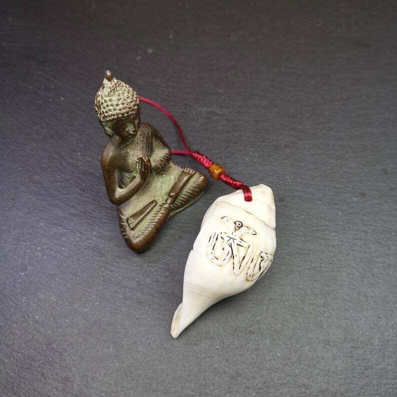 White Conch Shankha 3.31" - Tibetan Buddhist art, detailed view