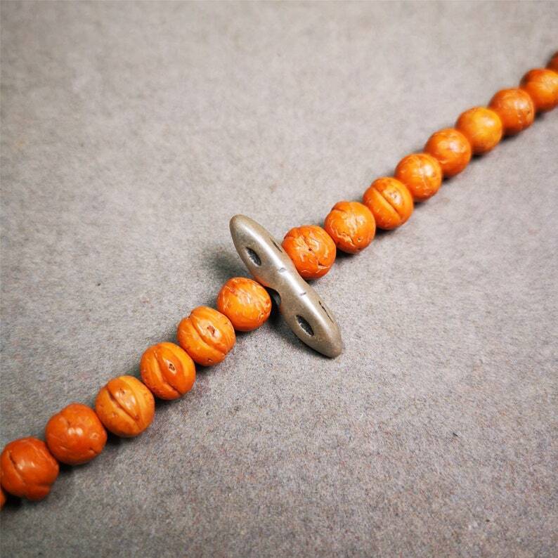 Amulet,Vajra Pendant for Mala,Bag Hanging,0.98" - Tibetan Buddhist mala beads, detailed view