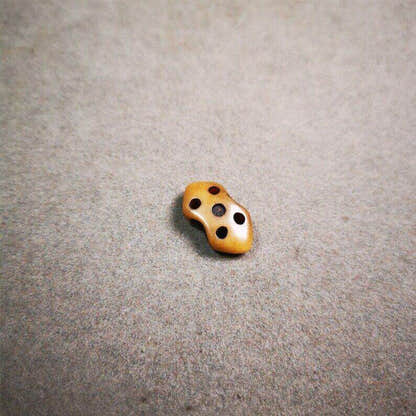Vajra Pendant Bead - Tibetan Buddhist vajra, view 6