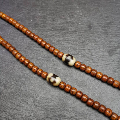 3 Eyes Dzi Spacer Marker Beads 0.4" - Tibetan dzi bead, detailed view