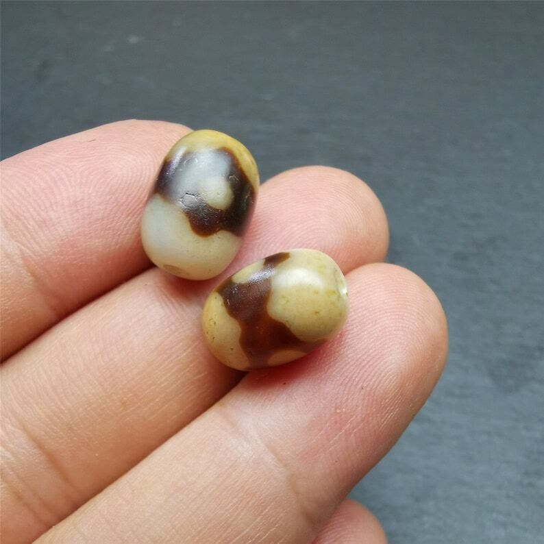 3 Eyes Dzi Spacer Marker Beads 0.4" - Tibetan dzi bead, view 8