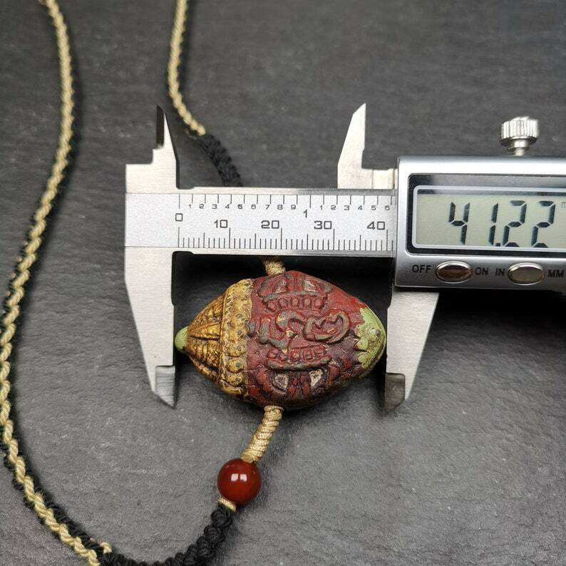Tibetan Stupa Tsa Tsa Amulet, Double-sided Vajra and Bodhi Leaf Shape Pendant - Tibetan Buddhist amulet, size reference