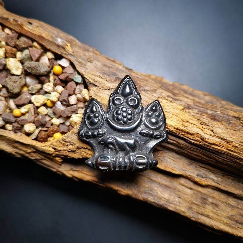 Buddhist Amulet,Mani Jewel Pendant,Cintamani Badge - Tibetan Buddhist amulet, front view