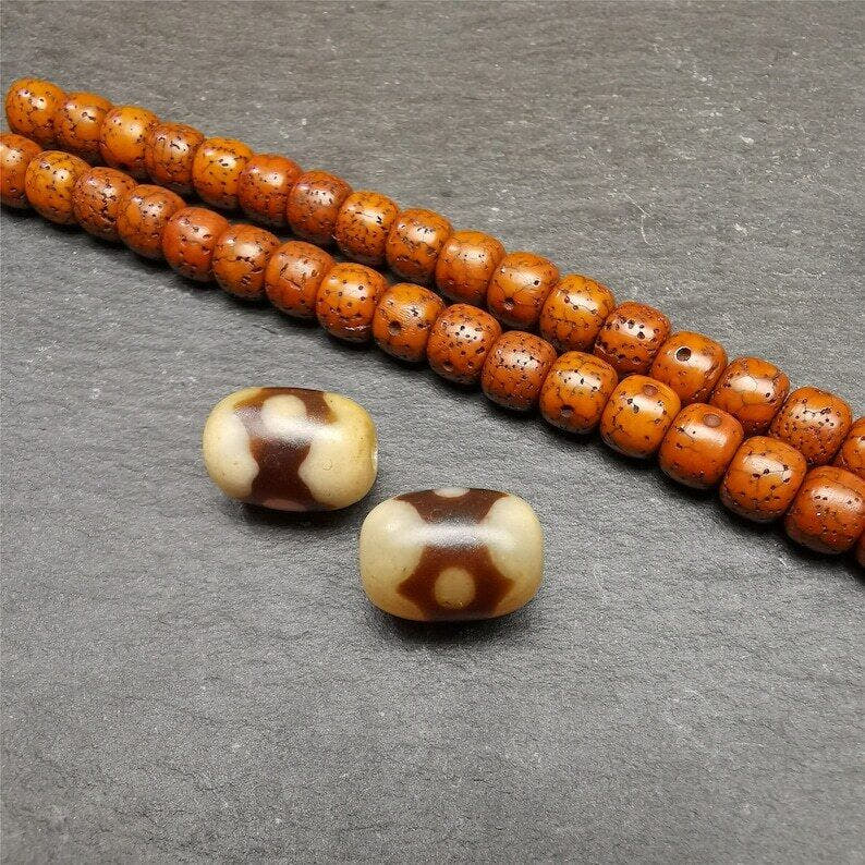 3 Eyes Dzi Spacer Marker Beads 0.4" - Tibetan dzi bead, view 5