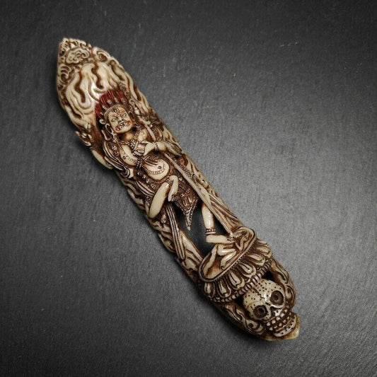 Leg Bone Carved Dudjom Troma Nagmo Statue,Black Wrathful Dakini Kapala Amulet Badge,Gandhanara Old Tibetan Buddhism,20th,180mm × 40mm